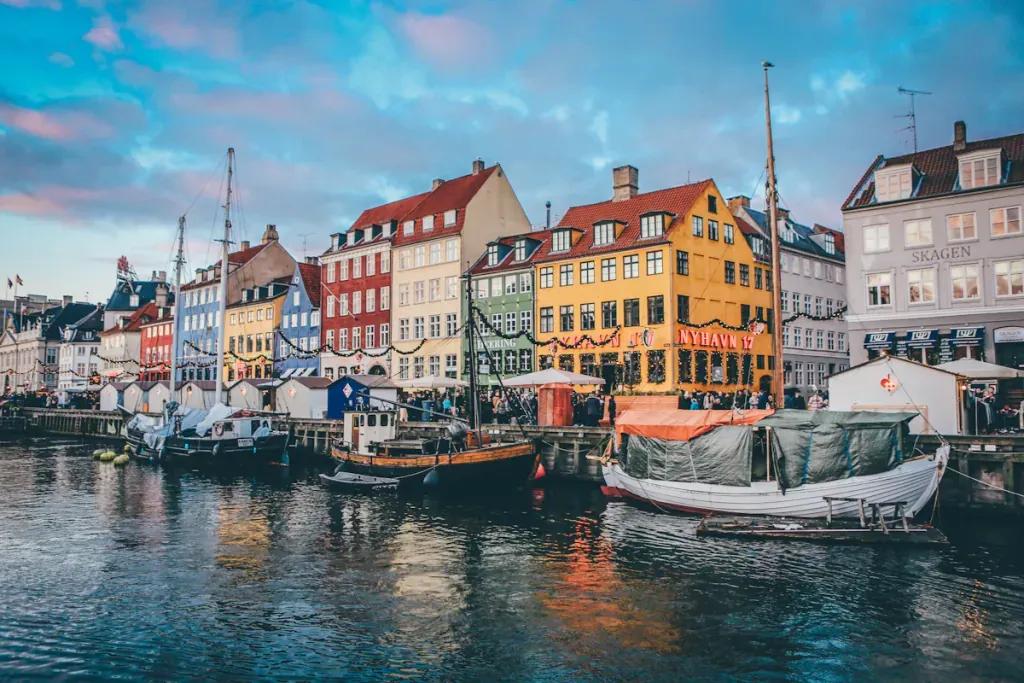 Destination de voyage Danemark - Achetez un eSIM Danemark pour internet mobile