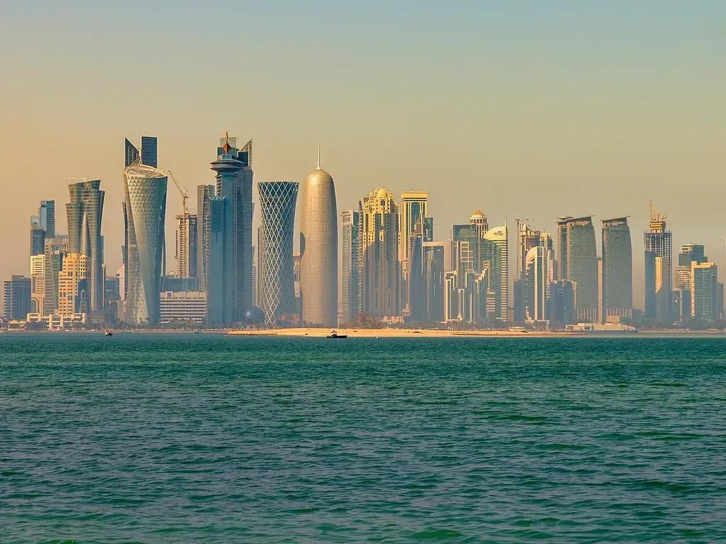 Destination de voyage Qatar - Achetez un eSIM Qatar pour internet mobile