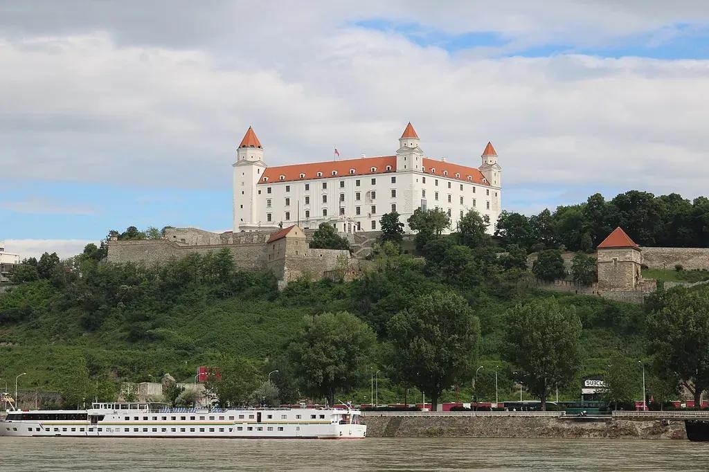 eSIM Bratislava - Achetez des données prépayées pour Bratislava, Slovaquie